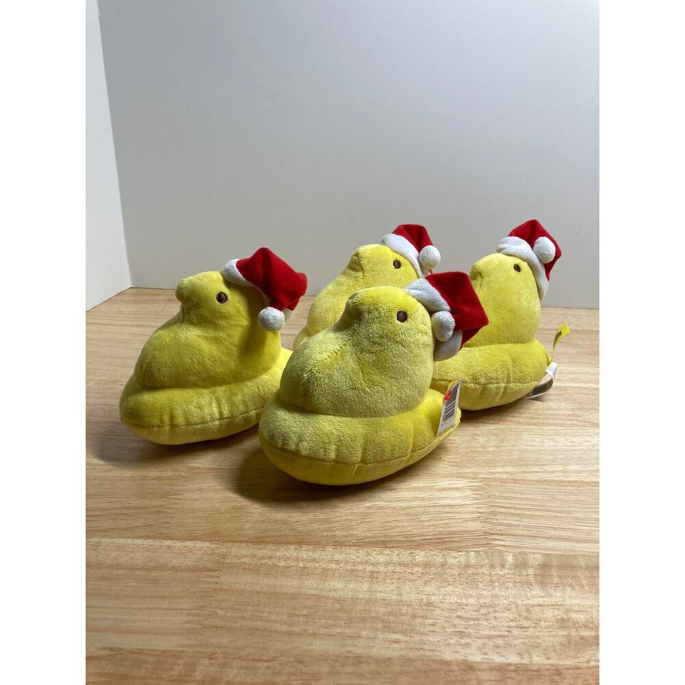 Peeps Santa/Holiday/Christmas Chicks set of 4.  Pre-owned